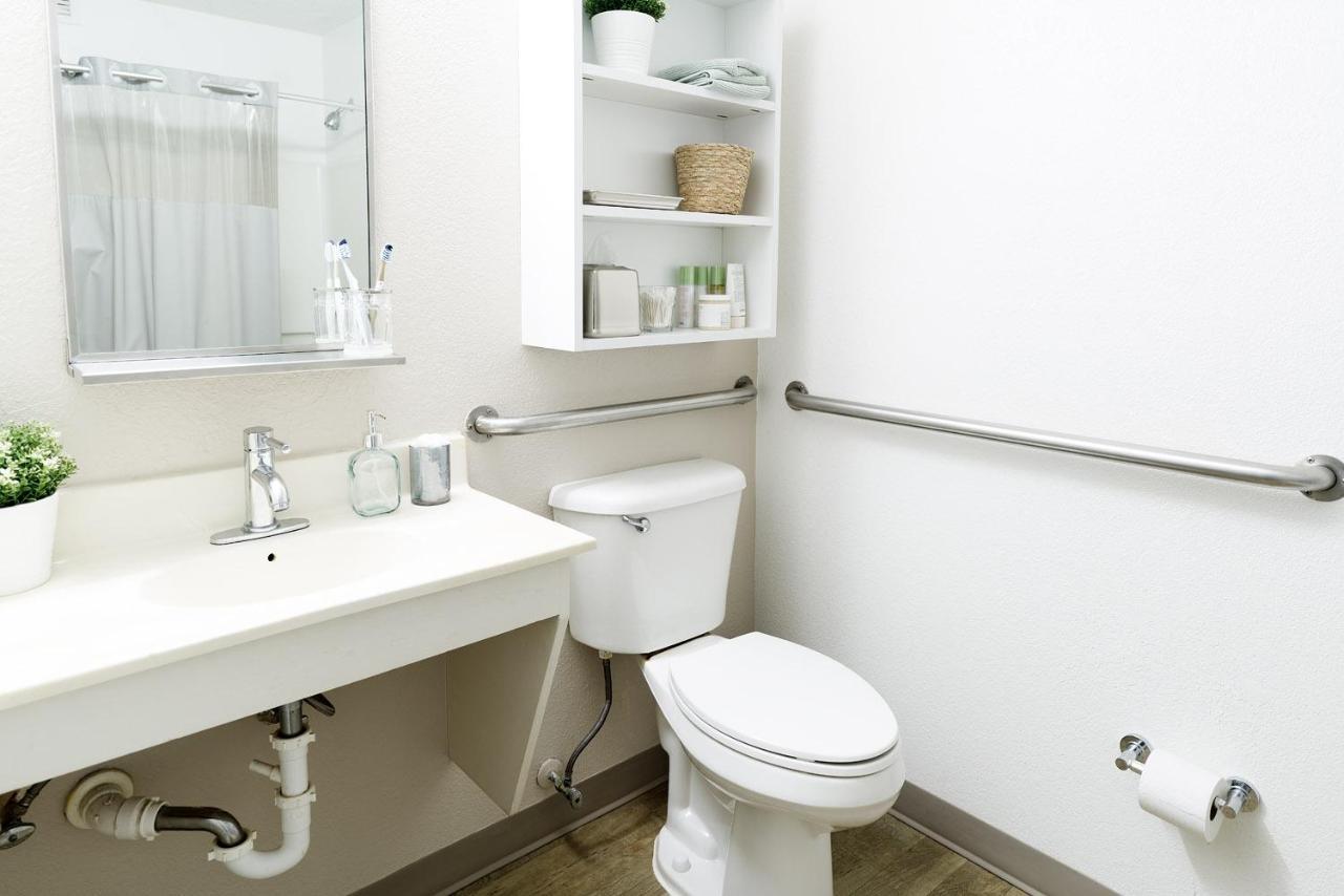 Intown Suites Extended Stay San Antonio Tx - Leon Valley North Εξωτερικό φωτογραφία